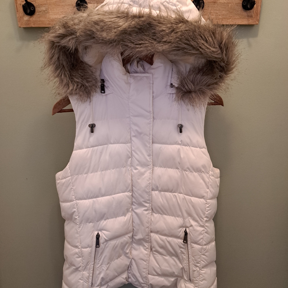 Banana Republic White Sleeveless Puffer Vest with Detachable Hood (Faux Fur)